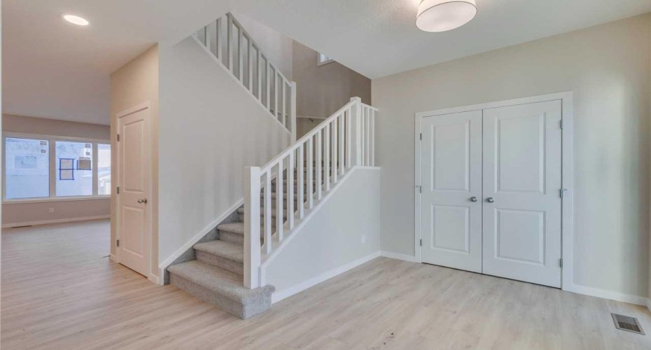 82 Alpine Common, Calgary, Alberta T2Y0M8, 3 Bedrooms Bedrooms, ,3 BathroomsBathrooms,Residential,For Sale,Alpine,A2292169
