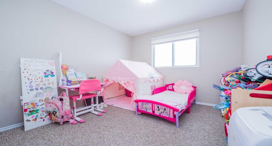 9340 67 Avenue, Grande Prairie, Alberta T8W 1C2, 3 Bedrooms Bedrooms, ,2 BathroomsBathrooms,Residential,For Sale,67,A2287123
