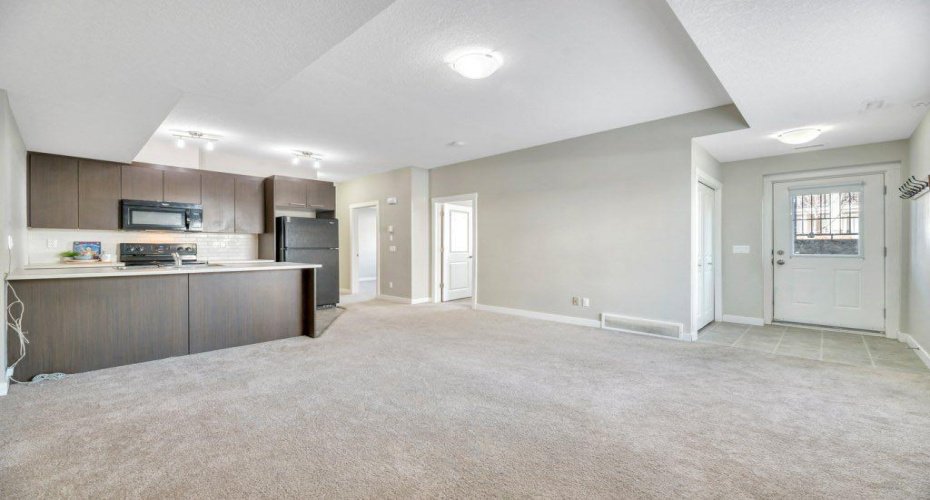 300 Marina Drive, Chestermere, Alberta T1X 0P6, 2 Bedrooms Bedrooms, ,1 BathroomBathrooms,Residential,For Sale,Marina,A2291525