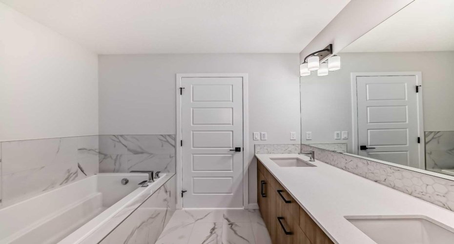 374 Corner Glen Way, Calgary, Alberta T3N 2P1, 5 Bedroom Bedrooms, 0 ,3 BathroomBathrooms,Residential,For Sale,Corner Glen,0,A2291746