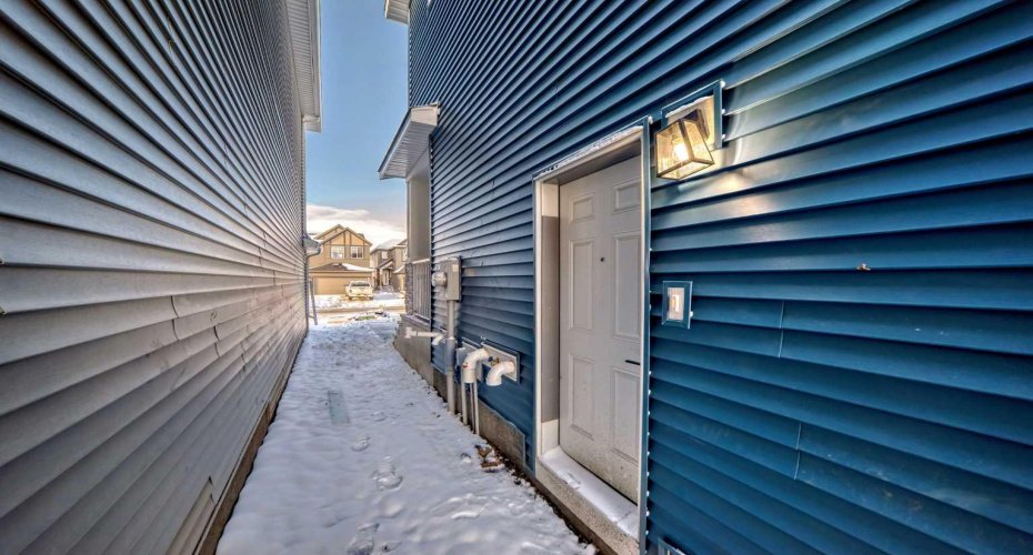 374 Corner Glen Way, Calgary, Alberta T3N 2P1, 5 Bedroom Bedrooms, 0 ,3 BathroomBathrooms,Residential,For Sale,Corner Glen,0,A2291746