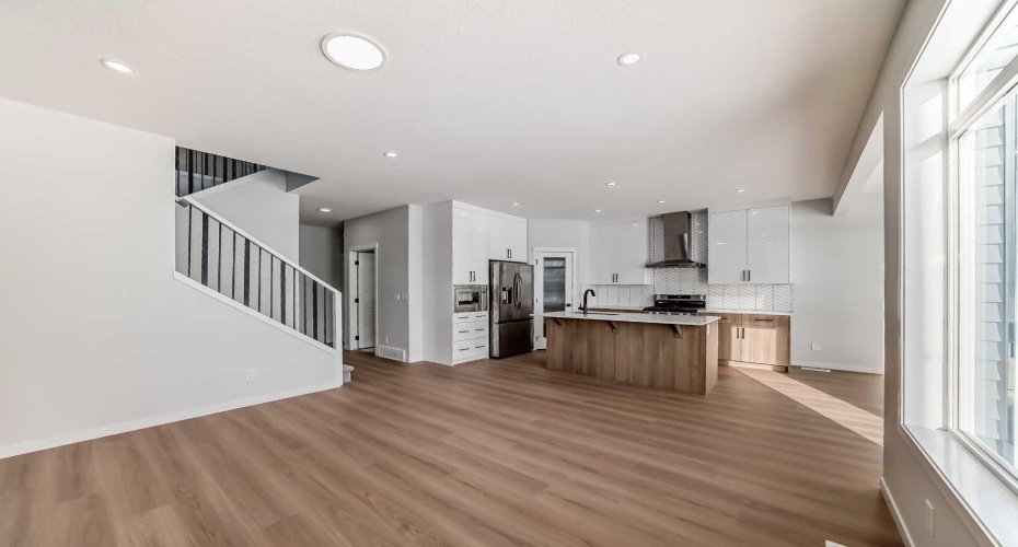 374 Corner Glen Way, Calgary, Alberta T3N 2P1, 5 Bedroom Bedrooms, 0 ,3 BathroomBathrooms,Residential,For Sale,Corner Glen,0,A2291746