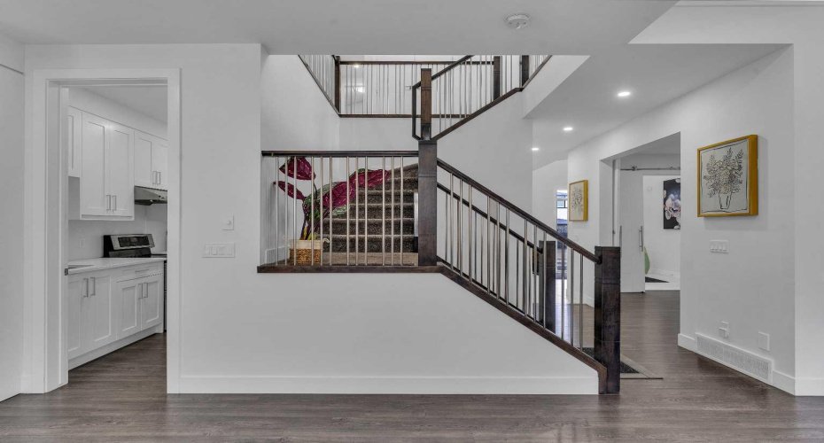 205 Kinniburgh Cove, Chestermere, Alberta T1X 0Y6, 8 Bedrooms Bedrooms, ,5 BathroomsBathrooms,Residential,For Sale,Kinniburgh,A2291809