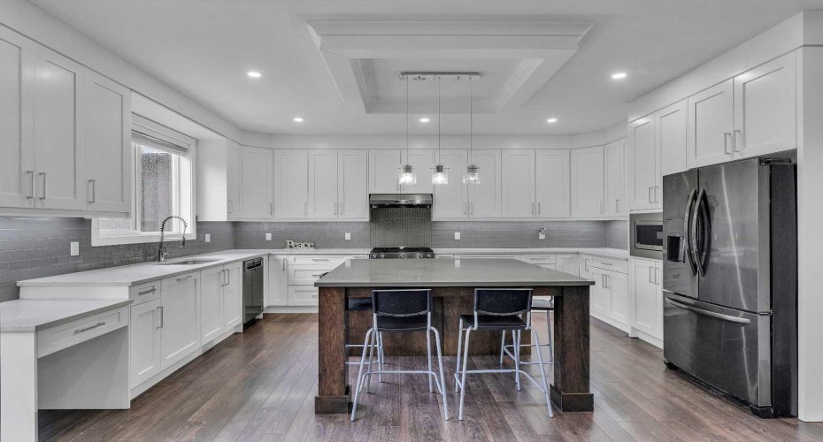 205 Kinniburgh Cove, Chestermere, Alberta T1X 0Y6, 8 Bedrooms Bedrooms, ,5 BathroomsBathrooms,Residential,For Sale,Kinniburgh,A2291809