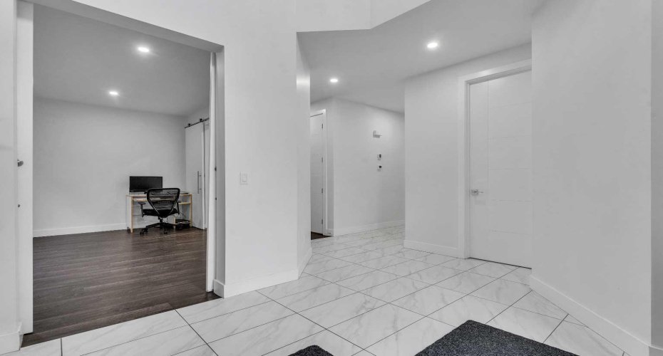 205 Kinniburgh Cove, Chestermere, Alberta T1X 0Y6, 8 Bedrooms Bedrooms, ,5 BathroomsBathrooms,Residential,For Sale,Kinniburgh,A2291809