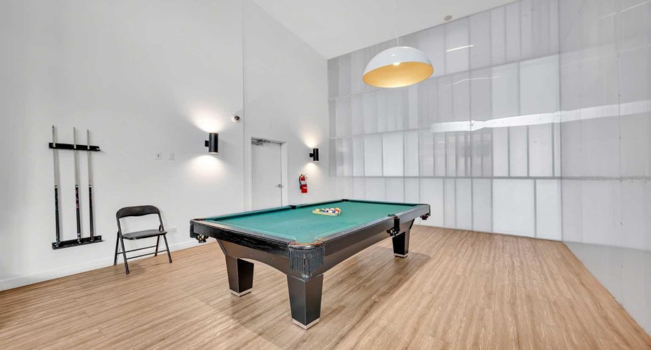 210 15 Avenue, Calgary, Alberta T2G 0B5, 2 Bedroom Bedrooms, 0 ,2 BathroomBathrooms,Residential,For Sale,15,0,A2291884