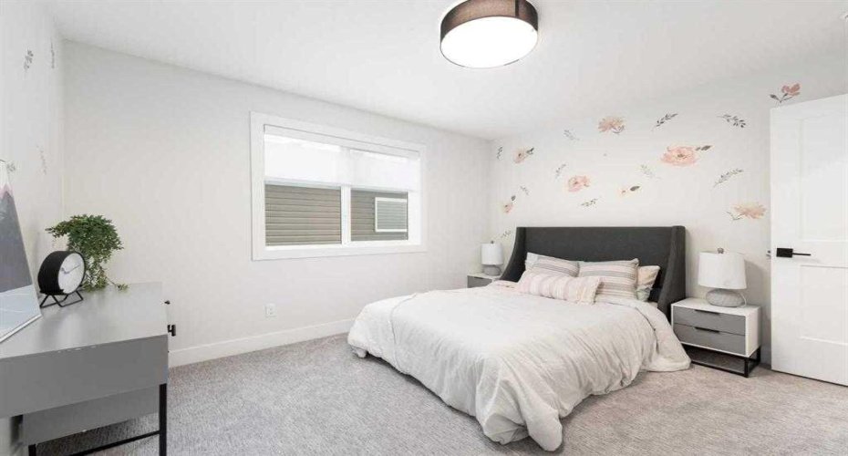 524 Waterford Grove, Chestermere, Alberta T1X 2Z9, 3 Bedrooms Bedrooms, ,3 BathroomsBathrooms,Residential,For Sale,Waterford,A2292049