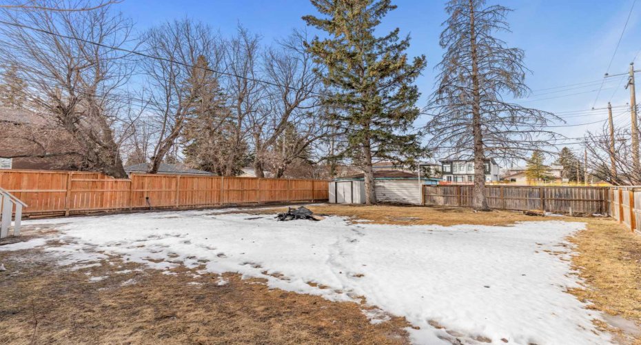 1403 43 Street, Calgary, Alberta T3E 0Y4, 2 Bedroom Bedrooms, 0 ,1 BathroomBathrooms,Residential,For Sale,43,0,A2292244