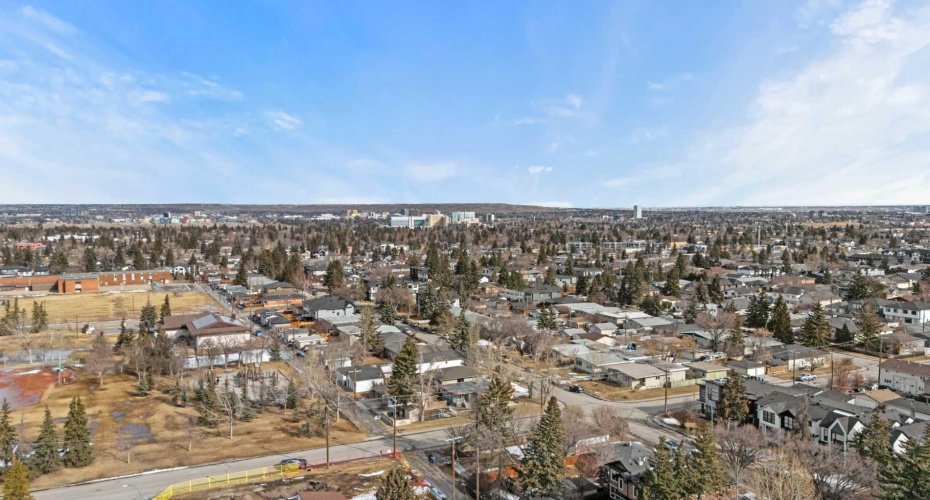 1403 43 Street, Calgary, Alberta T3E 0Y4, 2 Bedroom Bedrooms, 0 ,1 BathroomBathrooms,Residential,For Sale,43,0,A2292244