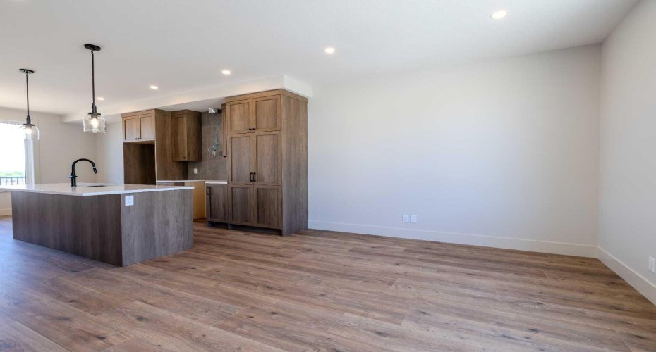 12 Tillotson Downs, Okotoks, Alberta T1S 4Z5, 3 Bedrooms Bedrooms, ,3 BathroomsBathrooms,Residential,For Sale,Tillotson,A2292428