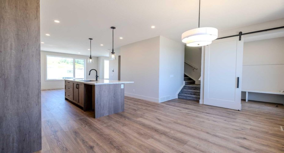 12 Tillotson Downs, Okotoks, Alberta T1S 4Z5, 3 Bedrooms Bedrooms, ,3 BathroomsBathrooms,Residential,For Sale,Tillotson,A2292428