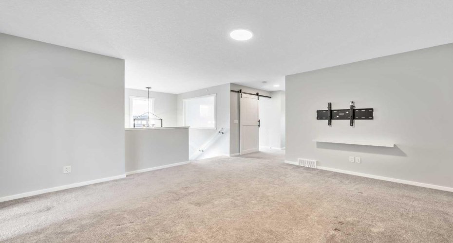 Upper bonus room
