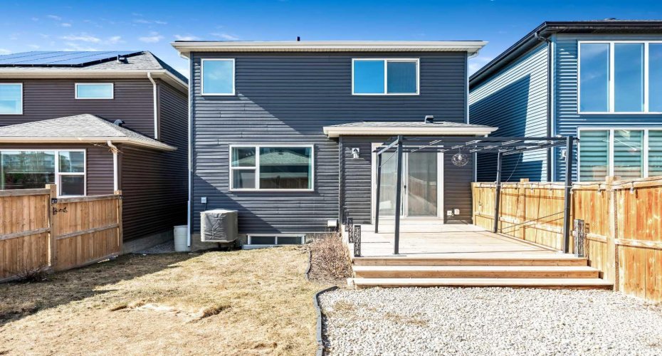 98 Lucas Crescent, Calgary, Alberta T3G 3M9, 4 Bedroom Bedrooms, 0 ,4 BathroomBathrooms,Residential,For Sale,Lucas,0,A2292462