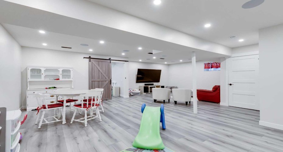 282 Mountainview Drive, Okotoks, Alberta T1S 0N1, 4 Bedrooms Bedrooms, ,3 BathroomsBathrooms,Residential,For Sale,Mountainview,A2292471