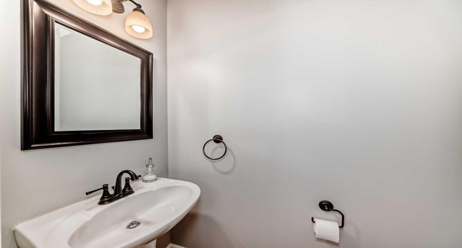 31 Coventry Road, Calgary, Alberta T3K 5M9, 4 Bedroom Bedrooms, 0 ,3 BathroomBathrooms,Residential,For Sale,Coventry,0,A2292502