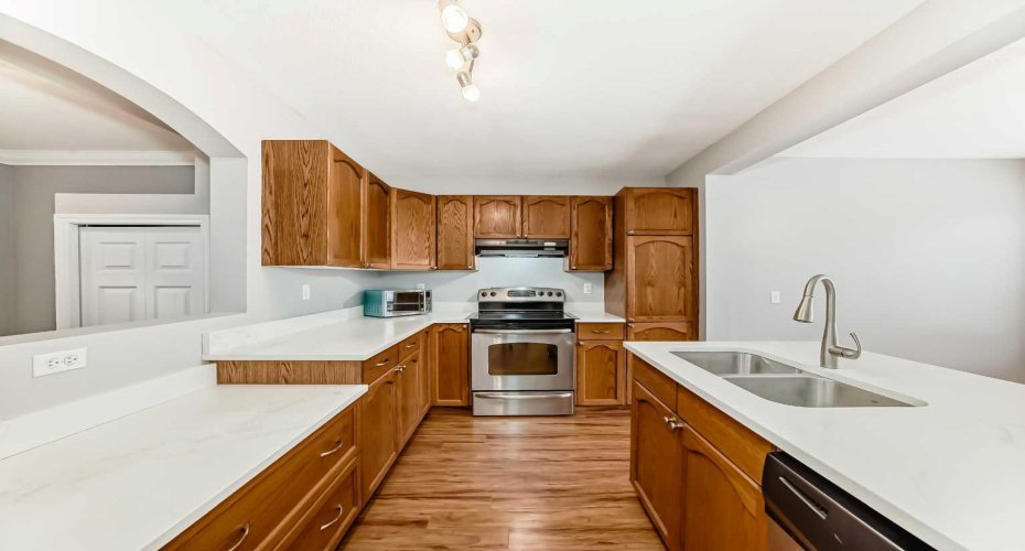 31 Coventry Road, Calgary, Alberta T3K 5M9, 4 Bedroom Bedrooms, 0 ,3 BathroomBathrooms,Residential,For Sale,Coventry,0,A2292502