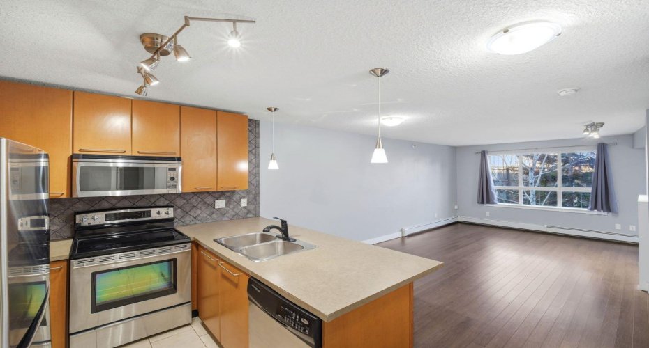 35 Richard Court, Calgary, Alberta T3E 7N9, 1 Bedroom Bedrooms, 0 ,1 BathroomBathrooms,Residential,For Sale,Richard,0,A2292506
