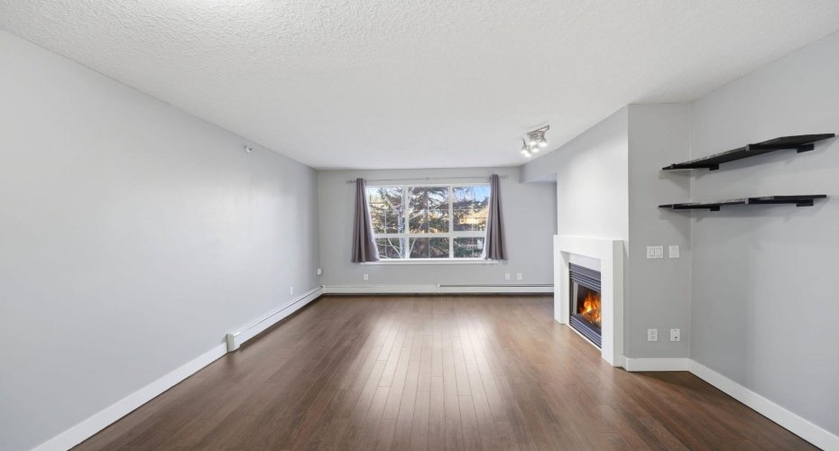 35 Richard Court, Calgary, Alberta T3E 7N9, 1 Bedroom Bedrooms, 0 ,1 BathroomBathrooms,Residential,For Sale,Richard,0,A2292506