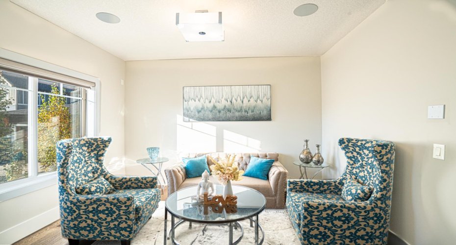 321 Kinniburgh Cove, Chestermere, Alberta T1X 0P4, 6 Bedrooms Bedrooms, ,6 BathroomsBathrooms,Residential,For Sale,Kinniburgh,A2292508