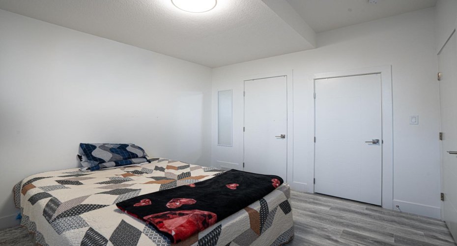 321 Kinniburgh Cove, Chestermere, Alberta T1X 0P4, 6 Bedrooms Bedrooms, ,6 BathroomsBathrooms,Residential,For Sale,Kinniburgh,A2292508