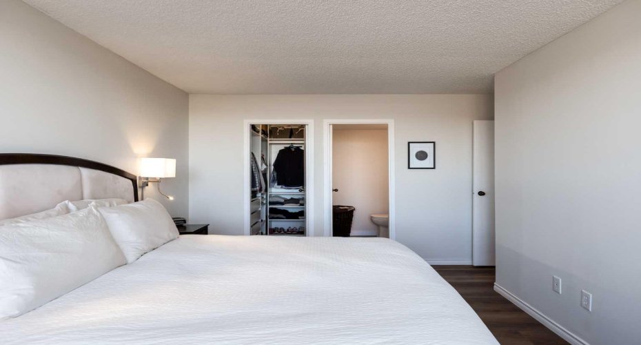 80 Point Mckay Crescent, Calgary, Alberta T3B 0L9, 2 Bedrooms Bedrooms, ,2 BathroomsBathrooms,Residential,For Sale,Point Mckay,A2292597