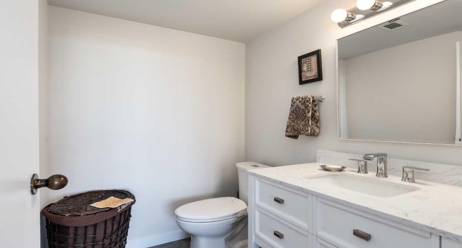 80 Point Mckay Crescent, Calgary, Alberta T3B 0L9, 2 Bedrooms Bedrooms, ,2 BathroomsBathrooms,Residential,For Sale,Point Mckay,A2292597