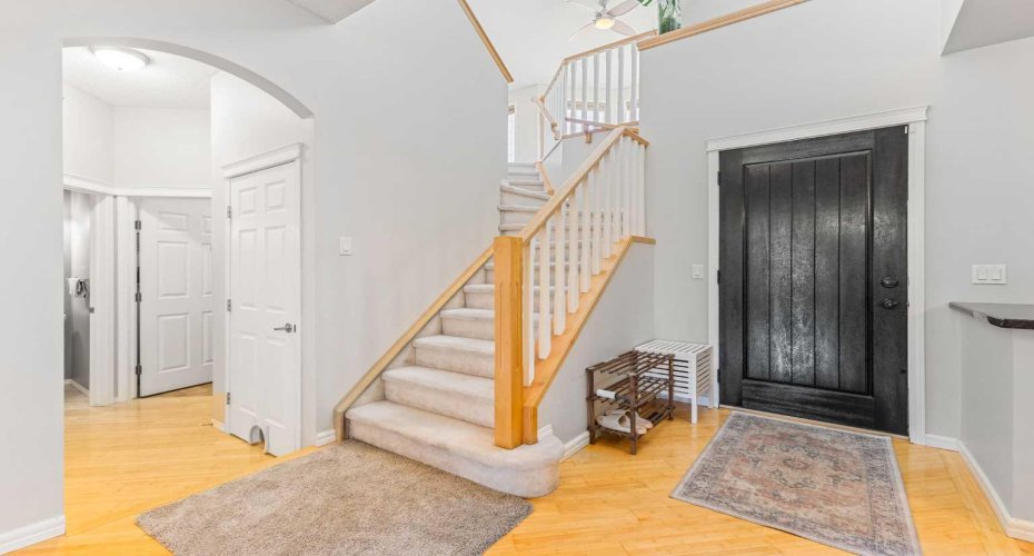 11 Simcoe Crescent, Calgary, Alberta T3H 4K6, 4 Bedrooms Bedrooms, ,4 BathroomsBathrooms,Residential,For Sale,Simcoe,A2292695