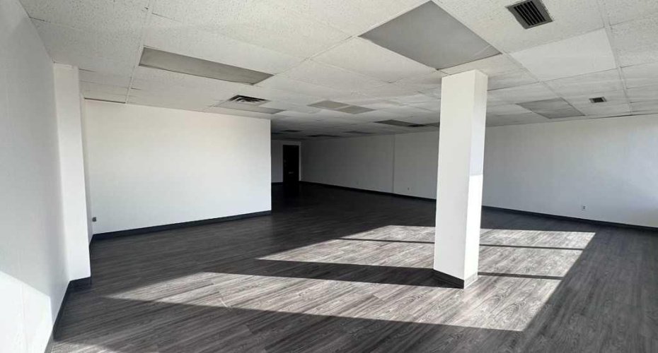 1830 52 Street, Calgary, Alberta T2B 1N1, ,Commercial,For Lease,52,A2292734