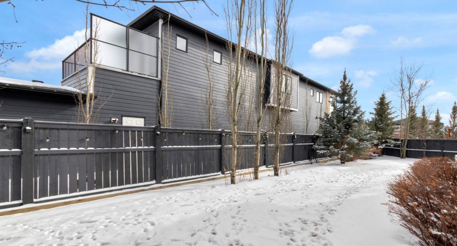 68 Westland Crescent, Calgary, Alberta T3H 0W1, 4 Bedrooms Bedrooms, ,4 BathroomsBathrooms,Residential,For Sale,Westland,A2290520