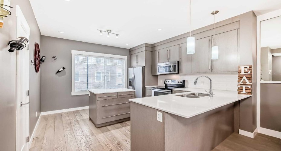 111 Rainbow Falls, Chestermere, Alberta T1X 0Z5, 3 Bedrooms Bedrooms, ,3 BathroomsBathrooms,Residential,For Sale,Rainbow Falls,A2290752