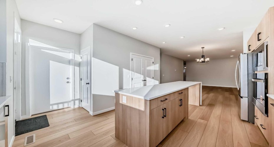 1245 Creekview Drive, Calgary, Alberta T2X 5Y7, 6 Bedroom Bedrooms, 0 ,4 BathroomBathrooms,Residential,For Sale,Creekview,0,A2291658