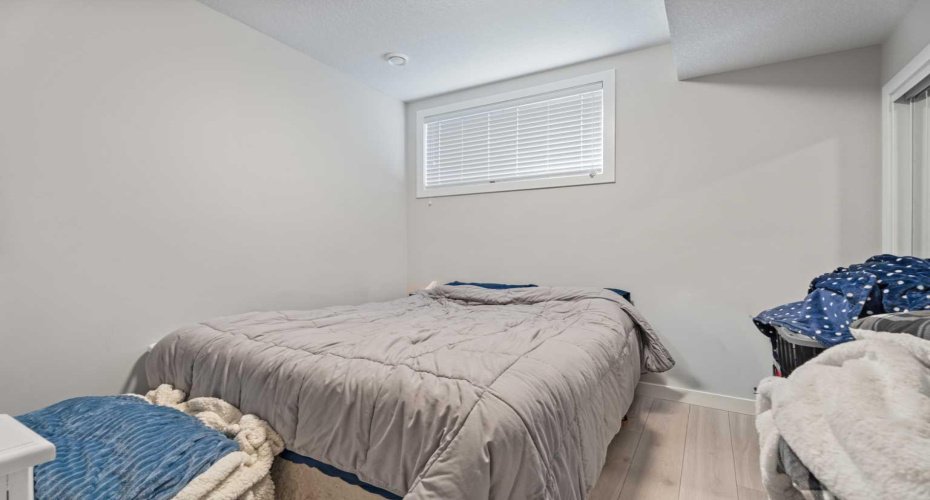 17 Creekstone Drive, Calgary, Alberta T2X 4Y2, 4 Bedroom Bedrooms, 0 ,4 BathroomBathrooms,Residential,For Sale,Creekstone,0,A2291782