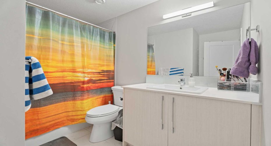 17 Creekstone Drive, Calgary, Alberta T2X 4Y2, 4 Bedroom Bedrooms, 0 ,4 BathroomBathrooms,Residential,For Sale,Creekstone,0,A2291782