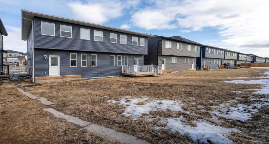 17 Creekstone Drive, Calgary, Alberta T2X 4Y2, 4 Bedroom Bedrooms, 0 ,4 BathroomBathrooms,Residential,For Sale,Creekstone,0,A2291782