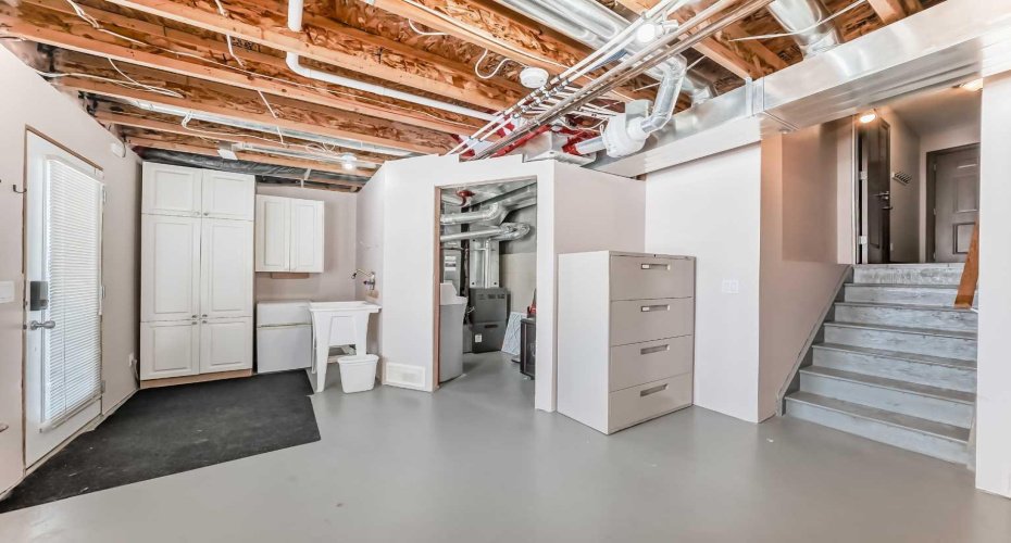 35 Tucker Circle, Okotoks, Alberta T1S 2J6, 2 Bedrooms Bedrooms, ,3 BathroomsBathrooms,Residential,For Sale,Tucker,A2291835