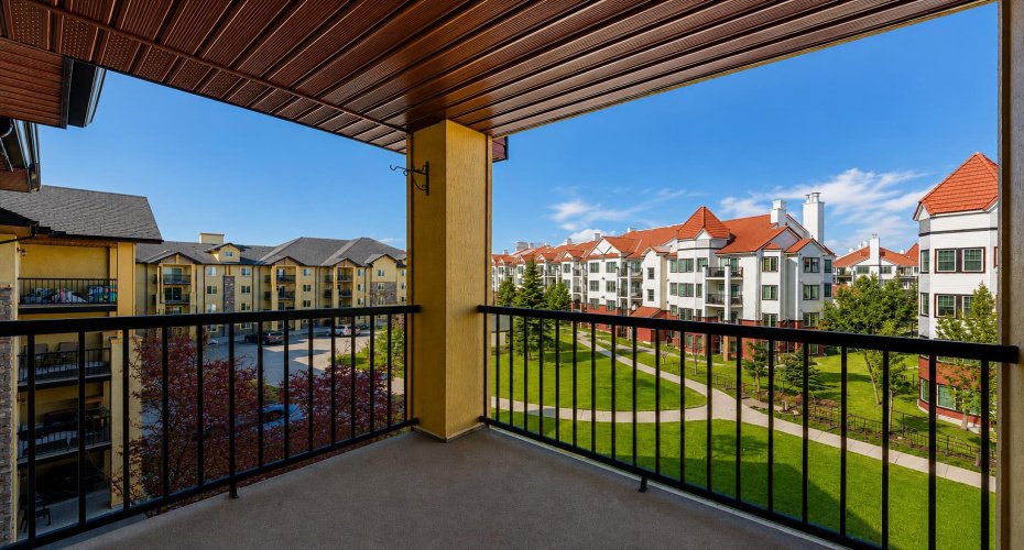Covered Top Floor Balcony