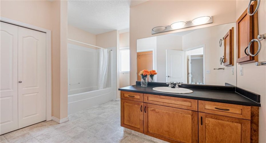 144 ROCKY VISTA Terrace, Calgary, Alberta T3G 5G7, 3 Bedroom Bedrooms, 0 ,4 BathroomBathrooms,Residential,For Sale,ROCKY VISTA,0,A2292563