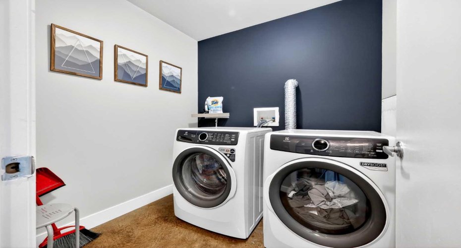 135 13 Avenue, Calgary, Alberta T2R 0V5, 2 Bedroom Bedrooms, 0 ,2 BathroomBathrooms,Residential,For Sale,13,0,A2292914