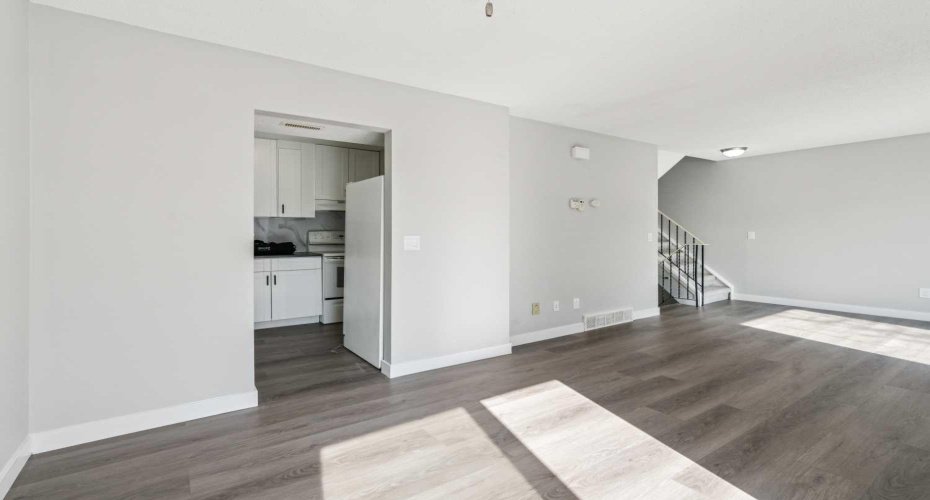 2519 38 Street, Calgary, Alberta t1y4w8, 2 Bedrooms Bedrooms, ,1 BathroomBathrooms,Residential,For Sale,38,A2291142