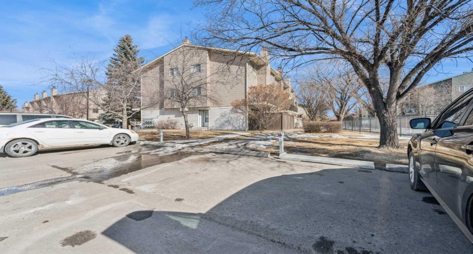 2519 38 Street, Calgary, Alberta t1y4w8, 2 Bedrooms Bedrooms, ,1 BathroomBathrooms,Residential,For Sale,38,A2291142