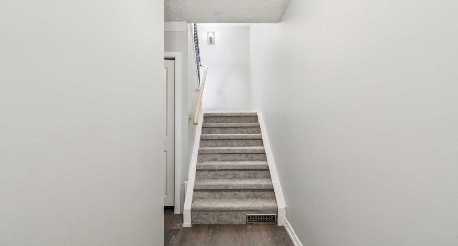 2519 38 Street, Calgary, Alberta t1y4w8, 2 Bedrooms Bedrooms, ,1 BathroomBathrooms,Residential,For Sale,38,A2291142