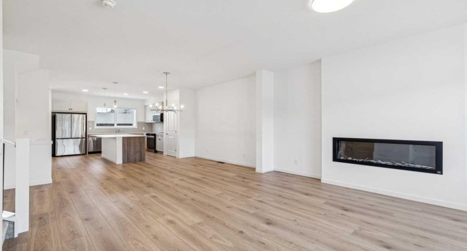 15 Emberside Park, Cochrane, Alberta T4C3H8, 3 Bedrooms Bedrooms, ,3 BathroomsBathrooms,Residential,For Sale,Emberside,A2292948