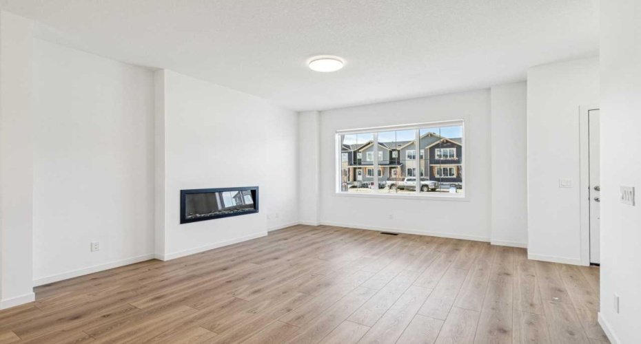 15 Emberside Park, Cochrane, Alberta T4C3H8, 3 Bedrooms Bedrooms, ,3 BathroomsBathrooms,Residential,For Sale,Emberside,A2292948