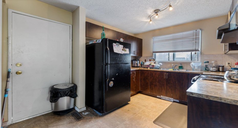 48 Falton Way, Calgary, Alberta t3j1k4, 4 Bedrooms Bedrooms, ,3 BathroomsBathrooms,Residential,For Sale,Falton,A2292949