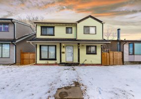 48 Falton Way, Calgary, Alberta t3j1k4, 4 Bedrooms Bedrooms, ,3 BathroomsBathrooms,Residential,For Sale,Falton,A2292949