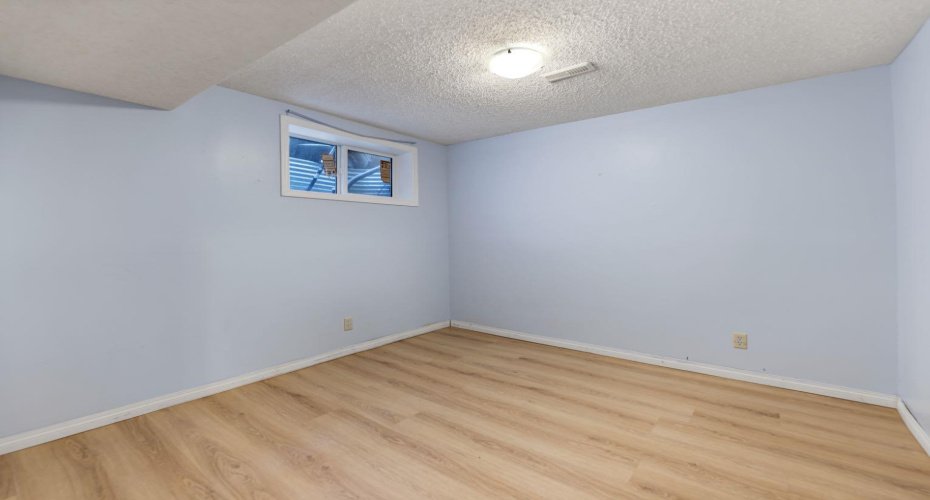 48 Falton Way, Calgary, Alberta t3j1k4, 4 Bedrooms Bedrooms, ,3 BathroomsBathrooms,Residential,For Sale,Falton,A2292949