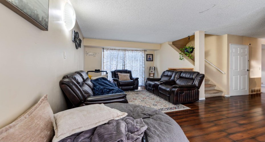 48 Falton Way, Calgary, Alberta t3j1k4, 4 Bedrooms Bedrooms, ,3 BathroomsBathrooms,Residential,For Sale,Falton,A2292949