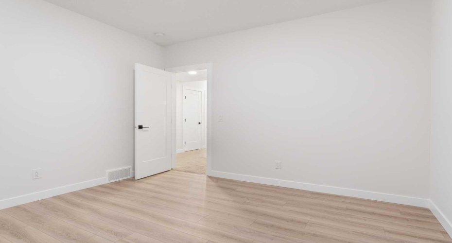 297 Riviera Way, Cochrane, Alberta T4C 2A4, 3 Bedrooms Bedrooms, ,3 BathroomsBathrooms,Residential,For Sale,Riviera,A2291356