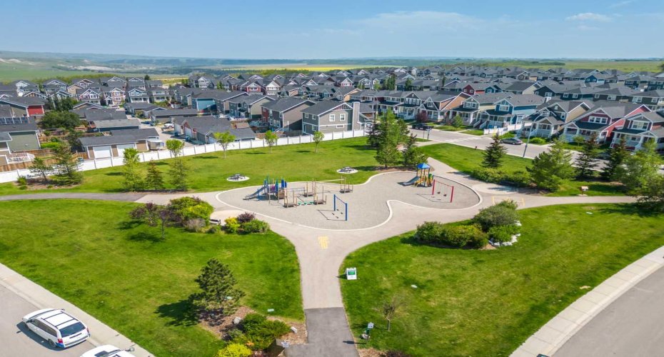 297 Riviera Way, Cochrane, Alberta T4C 2A4, 3 Bedrooms Bedrooms, ,3 BathroomsBathrooms,Residential,For Sale,Riviera,A2291356