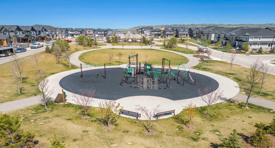 297 Riviera Way, Cochrane, Alberta T4C 2A4, 3 Bedrooms Bedrooms, ,3 BathroomsBathrooms,Residential,For Sale,Riviera,A2291356